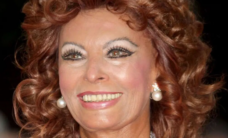 نگاهی ناب و دیده‌نشده به پشت صحنه فیلم «کلید» با حضور افسانه‌های سینما؛ سوفیا لورن و ویلیام هولدن در سال ۱۳۳۶