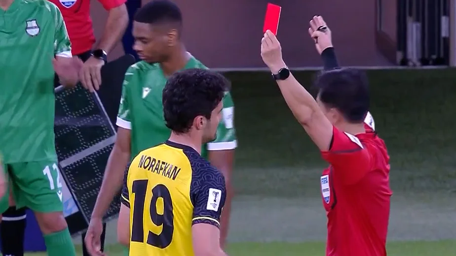 اخراج نورافکن در دیدار برابر الاهلی دوحه - تصویر شاخص