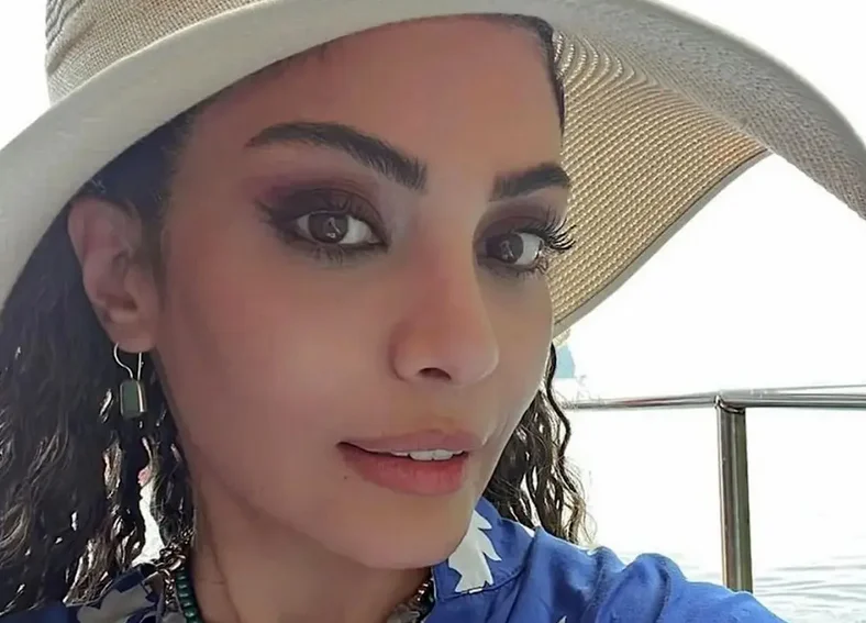 سفر در زمان؛ چهرۀ عجیب «صحرا اسداللهی»/ وقتی خانم بازیگر مادر «علیرضا بیرانوند» بود - اخبار