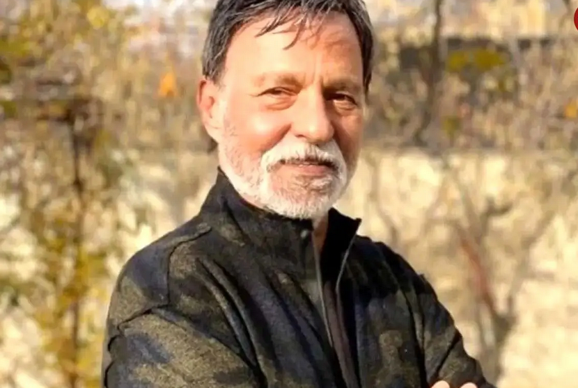 عکس| سفر به دهه ۵۰ ؛ تصویری خاص از مرتضی عقیلی و پسرش؛ تصویری که تاریخ را زنده می‌کند! - تصویر شاخص