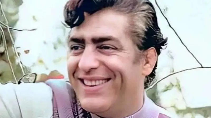 عکس| سفر در زمان؛ فردین در کنار آذر شیوا و لیلا فروهر ؛ سال ۴۷