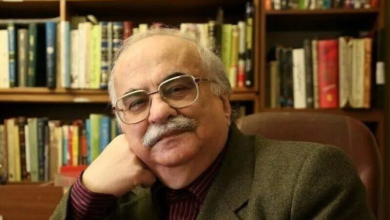 خسرو معتضد؛ تاریخ‌دانی که پشت دوربین‌های صدا و سیما می‌درخشد + نگاهی به زندگی خصوصی و آثارش