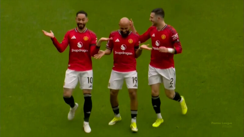 گل اول منچستریونایتد به تاتنهام توسط برایان امبئومو