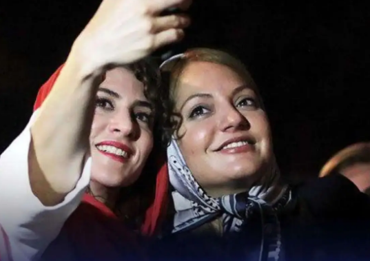 عکس| سفر در زمان؛ مهناز افشار جوان در کنار حسن جوهرچی در فیلم خاطره‌انگیز اصفهانی سال 79