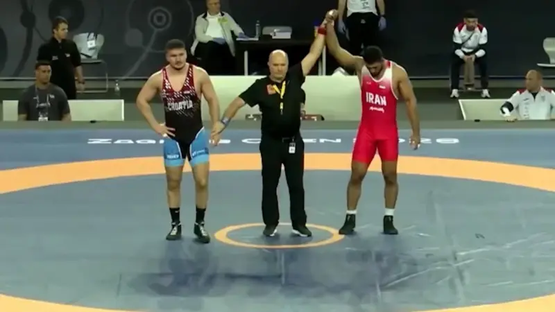 عبور مقتدرانه علیزاده در ۹۷ کیلوگرم