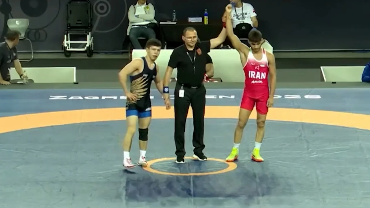 طوفان عرفان جرکنی در ۶۳ کیلو؛ برد قاطع ۱۰–۱ و چشم به نبرد بعدی - تصویر شاخص