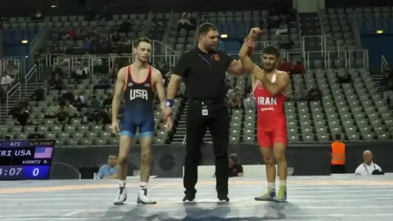 پیروزی مقتدرانه دادمرز مقابل حریف آمریکایی؛ نیمه‌نهایی در انتظار اوست