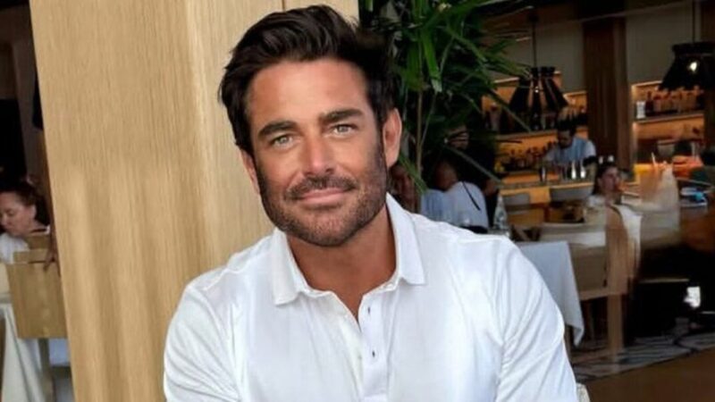 سفر زمان| محمدرضا گلزار و دیا میرزا در سواحل هندوستان؛ سال 94