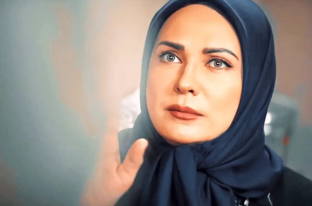 لعیا زنگنه و مسعود کیمیایی در پشت‌صحنۀ «رئیس»؛ سال 85