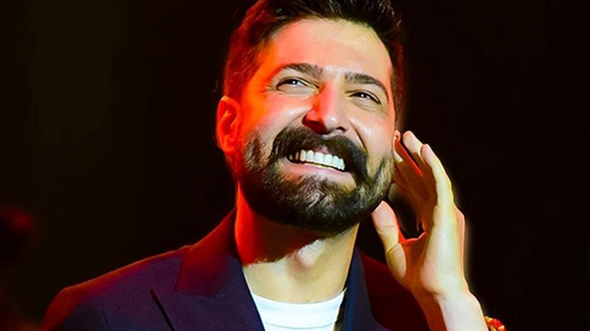 عکس| بی تابی و گریه های عجیب راغب سر مزار حمید هیراد/ آقای خواننده اشک همه را درآورد