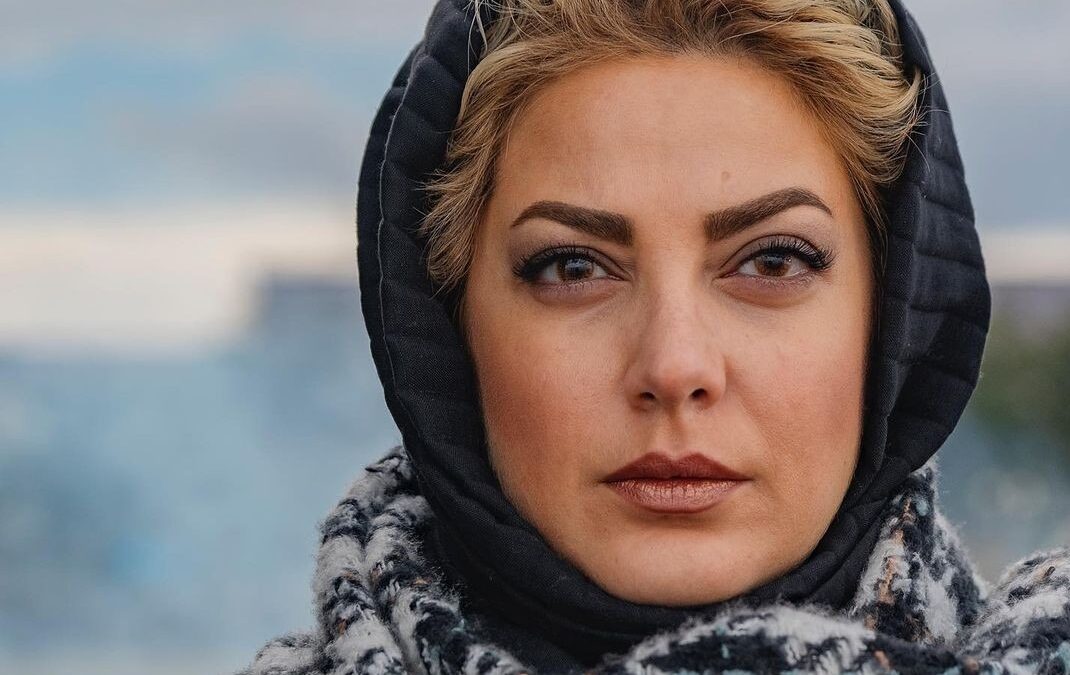 طناز طباطبایی با چهره بدون آرایش در جوانی؛ سال 92