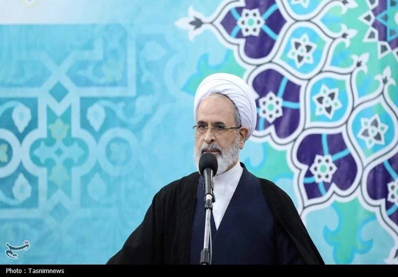 آیت الله اعرافی درباره جنگ: با کمک مردم می توان از موقعیت فعلی عبور کرد - تصویر شاخص