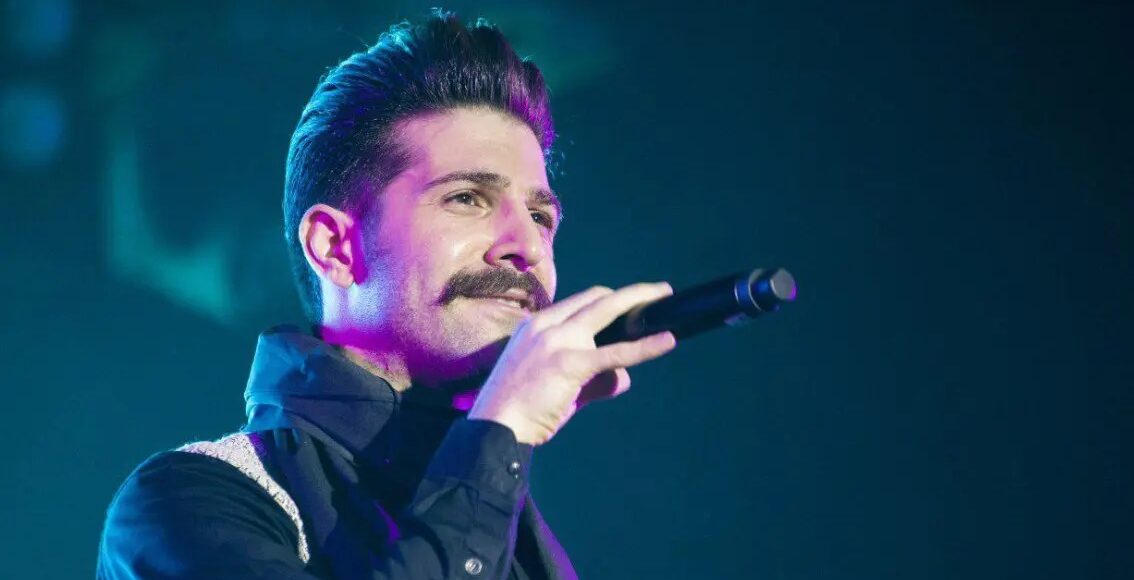 حمید هیراد در آغوش مادرش قبل از فوتش؛ سلفی جذابی که پربازدید شد - تصویر شاخص