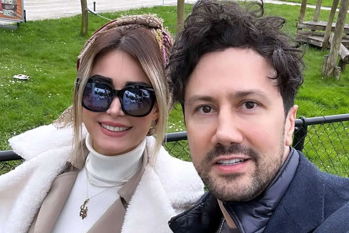 عکس| سفر در زمان ؛ حضور شاهرخ استخری و دانیال حکیمی در بیت رهبری؛ سال 1389 - تصویر شاخص