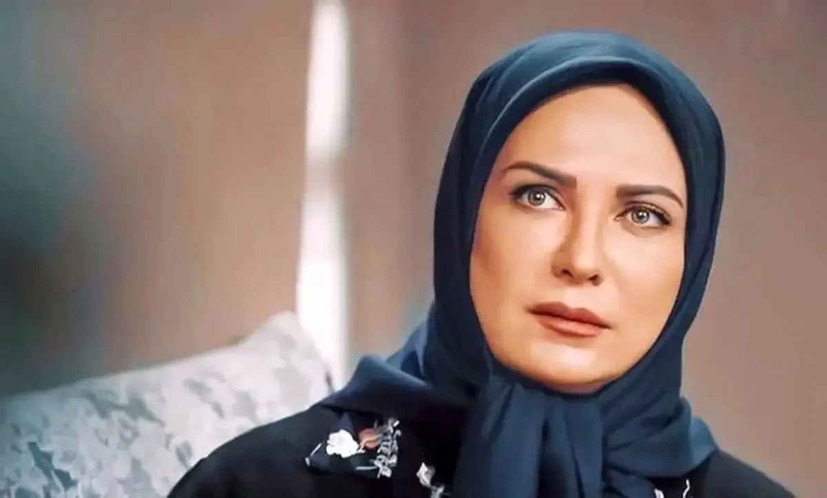 چهره جذاب لعیا زنگنه با چشمان رنگی در 32 سالگی و در دومین سریال اش؛ سال 76 - تصویر شاخص