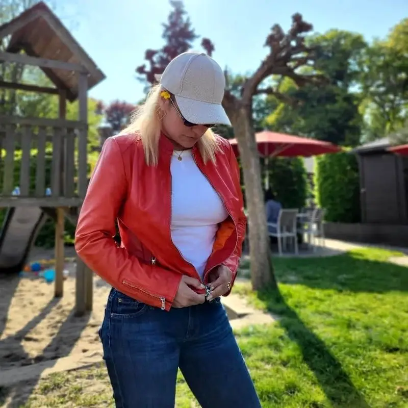 مهناز افشار