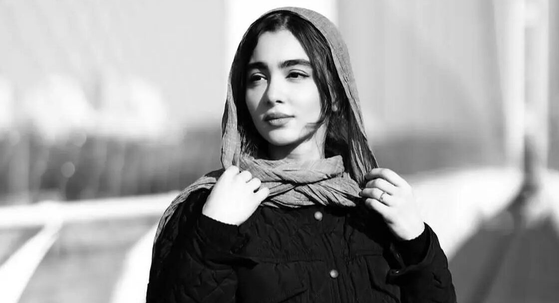 سونیا حسینی سریال پایتخت در کنار ارسطو؛ سلفی زیبا در پشت صحنه - تصویر شاخص