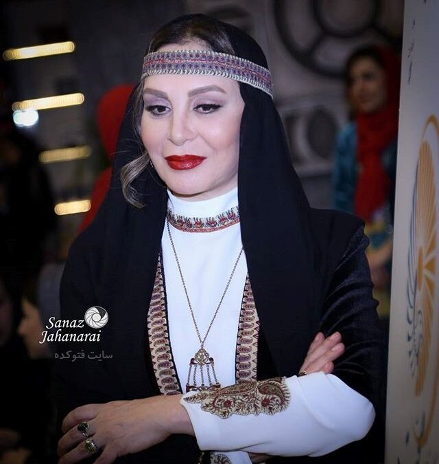 افسانه بایگان با چادر در 33 سالگی کنار جمشید مشایخی؛ شبیه 20 سالههاست