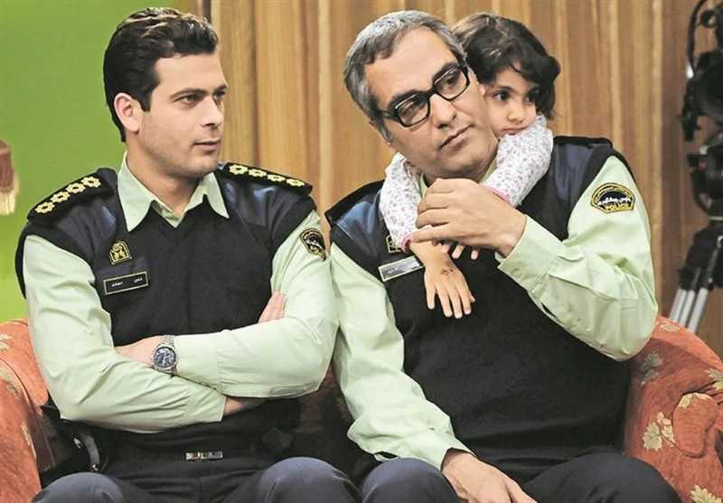 فیلم| سکانس خنده دار سریال مرد هزارچهره که شما را روده بر می کند - تصویر شاخص