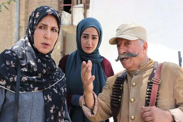 عکس خانوادگی فاطمه گودرزی با پسر و عروسش در سفر خاطره انگیزشان به اصفهان - تصویر شاخص