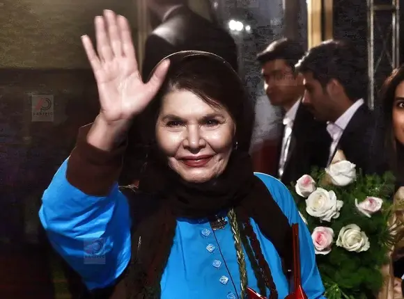چهرۀ «هما روستا» در 47 سالگی در فیلم «کودکانی از آب و گل» - تصویر شاخص