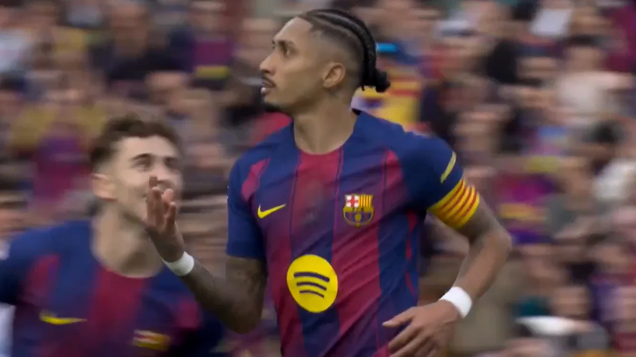 گل چهارم بارسلونا به سویا هت‌تریک رافینیا - تصویر شاخص