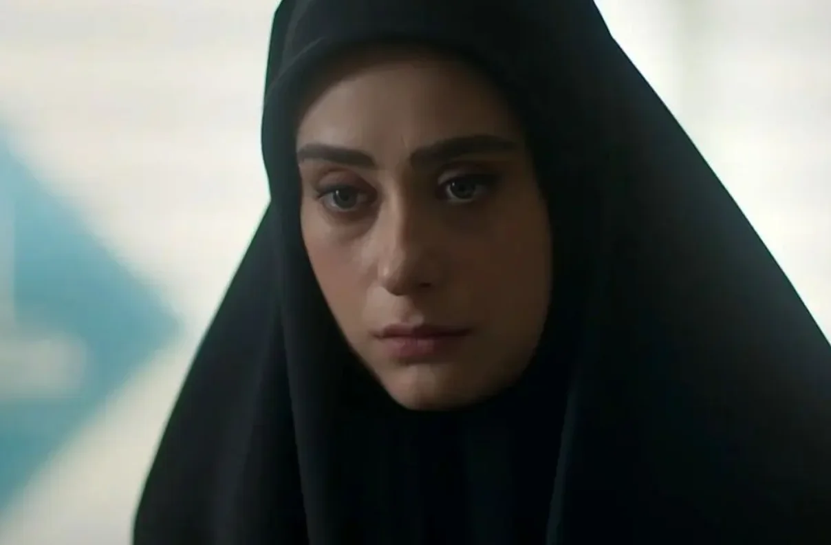 عکس| سفر زمان؛ زیبایی باورنکردنی چهرۀ «عطیه» (سریال ساهره) در تولد 33 سالگی‌اش - تصویر شاخص