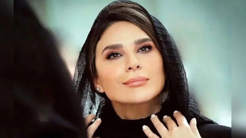 عکس| دکوراسیون شاهانه خانه مجردی سحر دولتشاهی با استایل قاجاری - تصویر شاخص