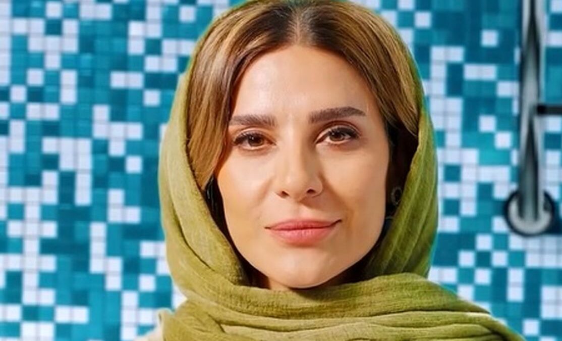 چهرۀ سحر دولتشاهی باموی فرفری در اتاق گریم + عکس
