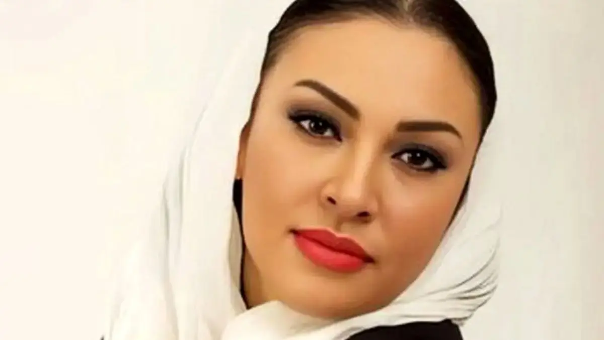 عکس| سفر در زمان ؛ زیبا بروفه با کلاه خود و زره؛ 24 سال قبل - تصویر شاخص