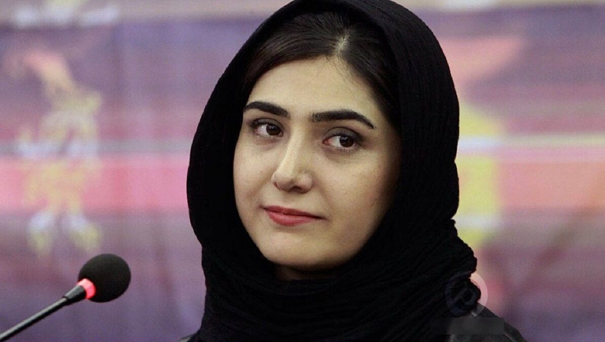 عکس| باران کوثری از مادر جوان و جذابش رونمایی کرد؛ چقدر شبیه به‌همن
