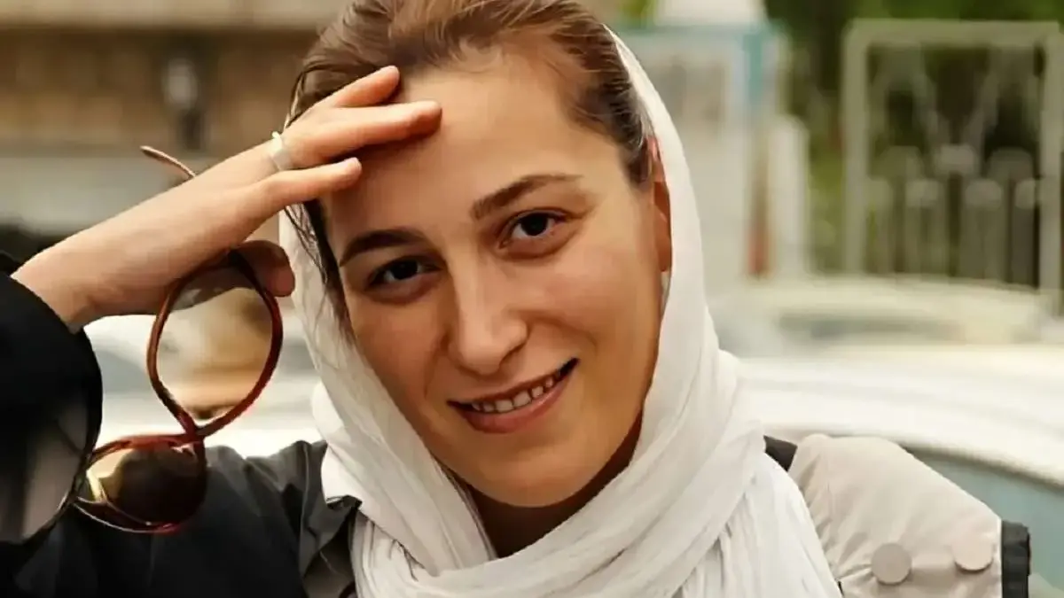 عکس| حضور فلامک جنیدی در تجمع حامیان ایران در لندن غوغا به پا کرد