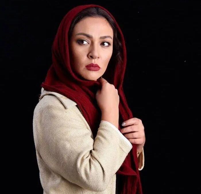 زیبا بروفه با کلاه خود و زره؛ 24 سال قبل