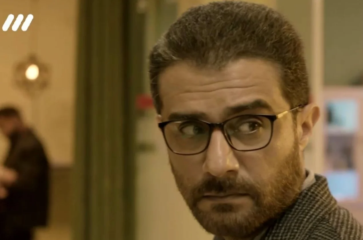 عکس| سفر در زمان؛ وحید رهبانی «دکتر پدرام پارسا» سریال کلینیک رویا در 47 سالگی - تصویر شاخص
