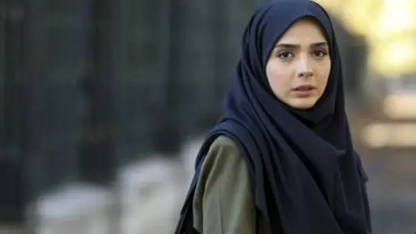 عکس| عاشقانه المیرا دهقانی برای همسر چهار شانه و خوشتیپش/ یاسمنِ «لحظه گرگ‌ومیش» عاشق این مرد است - تصویر شاخص