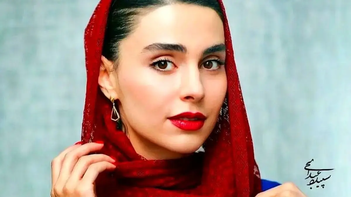 عکس| تیپ خاص و چهره جذاب لاله مرزبان ( نازگل سریال ستایش ) در فرانسه