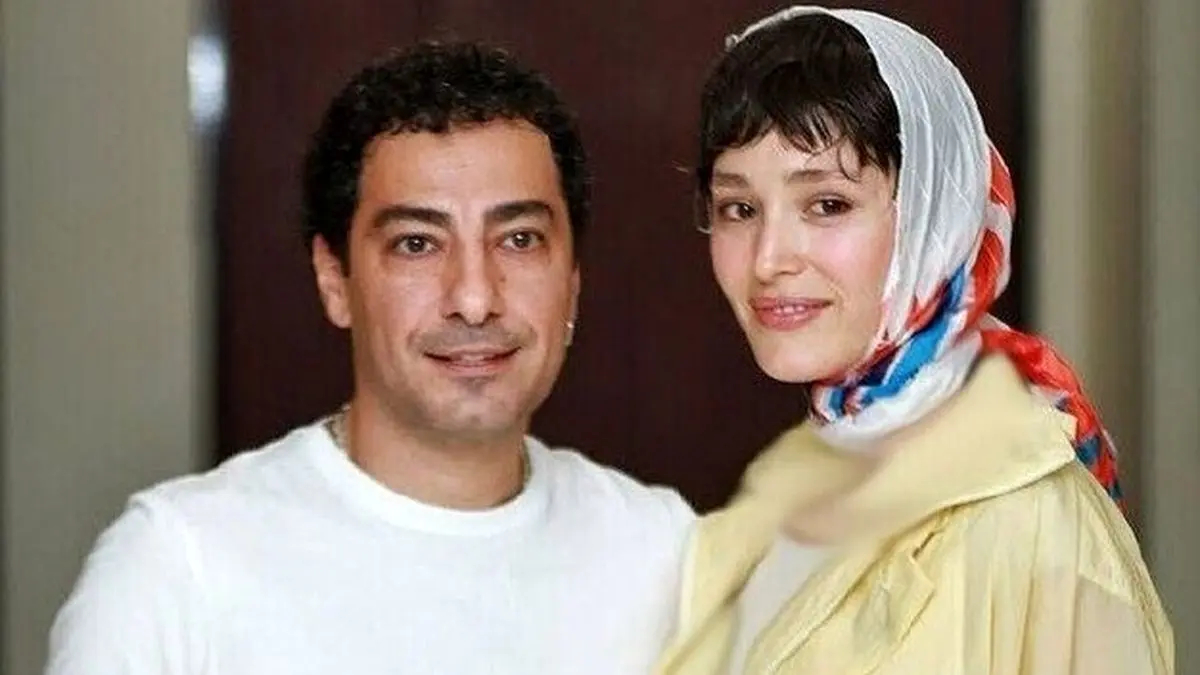فیلم| تیپ متفاوت و جنجالی نوید محمدزاده در یک دورهمی هنری؛ چرا همه نگاه‌ها به او دوخته شد؟ - تصویر شاخص