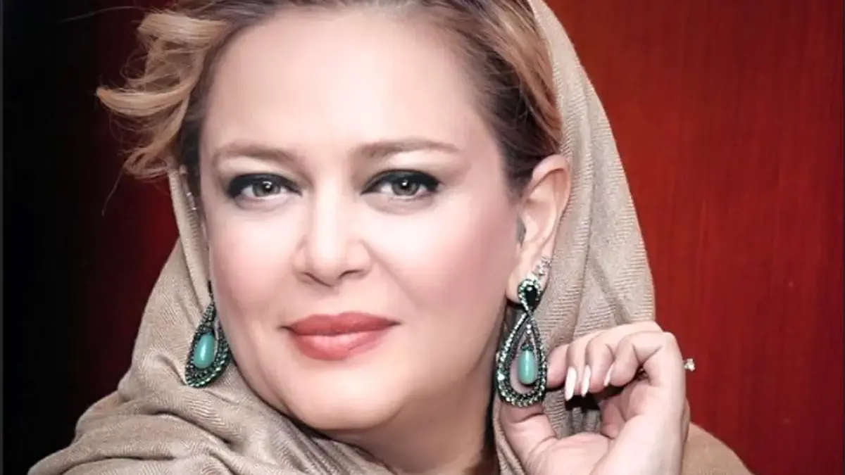 بهاره رهنما با موی شرابی دوباره تغییر چهره داد؛ خانم بازیگر چرا همش عوض میشه؟