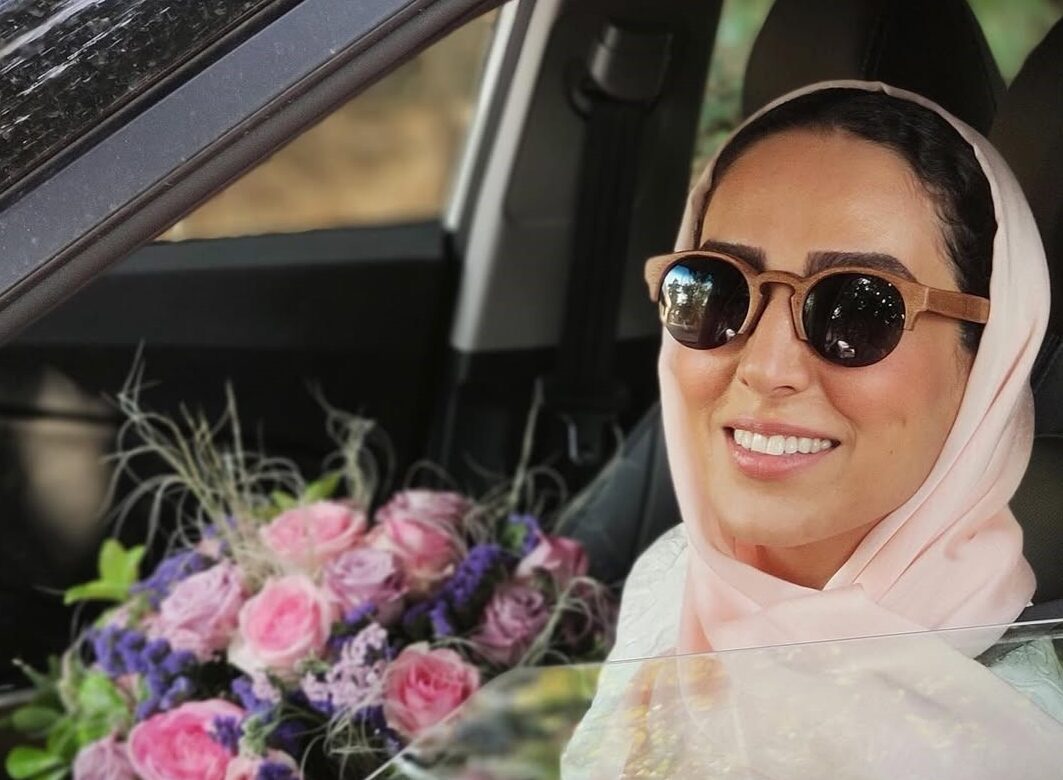 نگاهی به چیدمان سومین سالگرد عقد سوگل طهماسبی و همسرش؛ چقدر زیبا و عاشقانه - تصویر شاخص