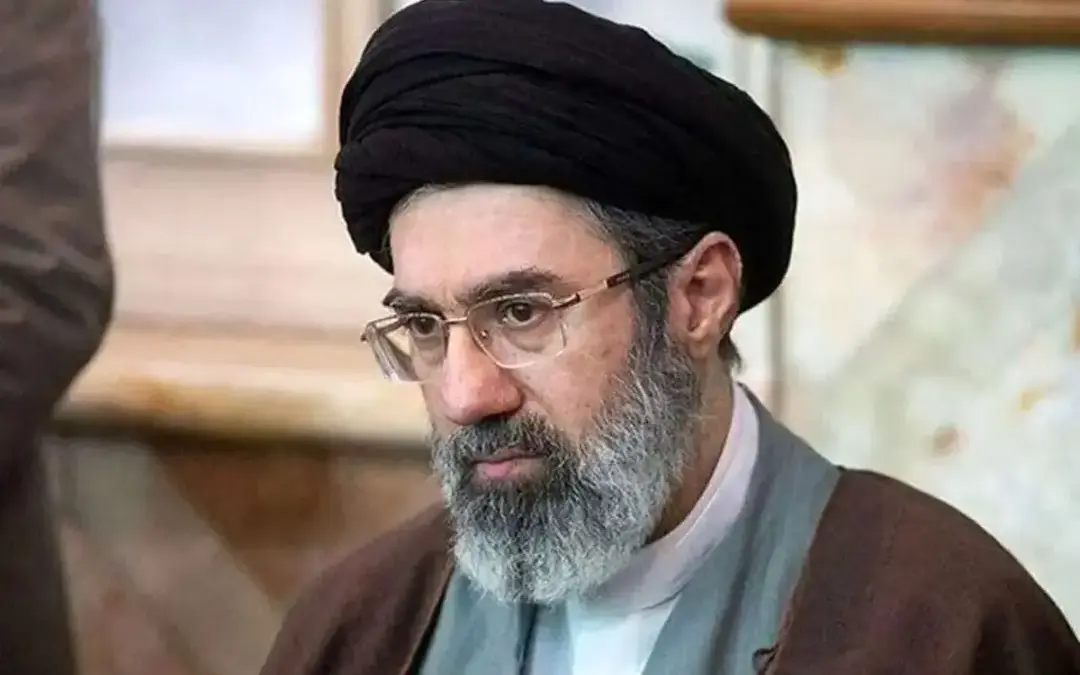 عکس دیده نشده از کودکی آیت الله سیدمجتبی خامنه ای/ فرزندان رهبر شهید از کوچک به بزرگ