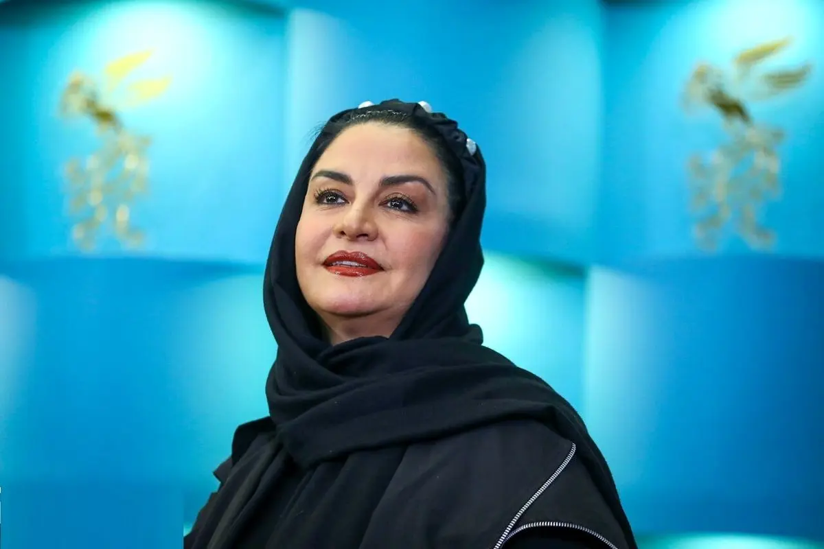 عکس | تولد مریلا زارعی در تجمعات شبانه غوغا به پا کرد/ خانم بازیگر در کنار مردم - تصویر شاخص