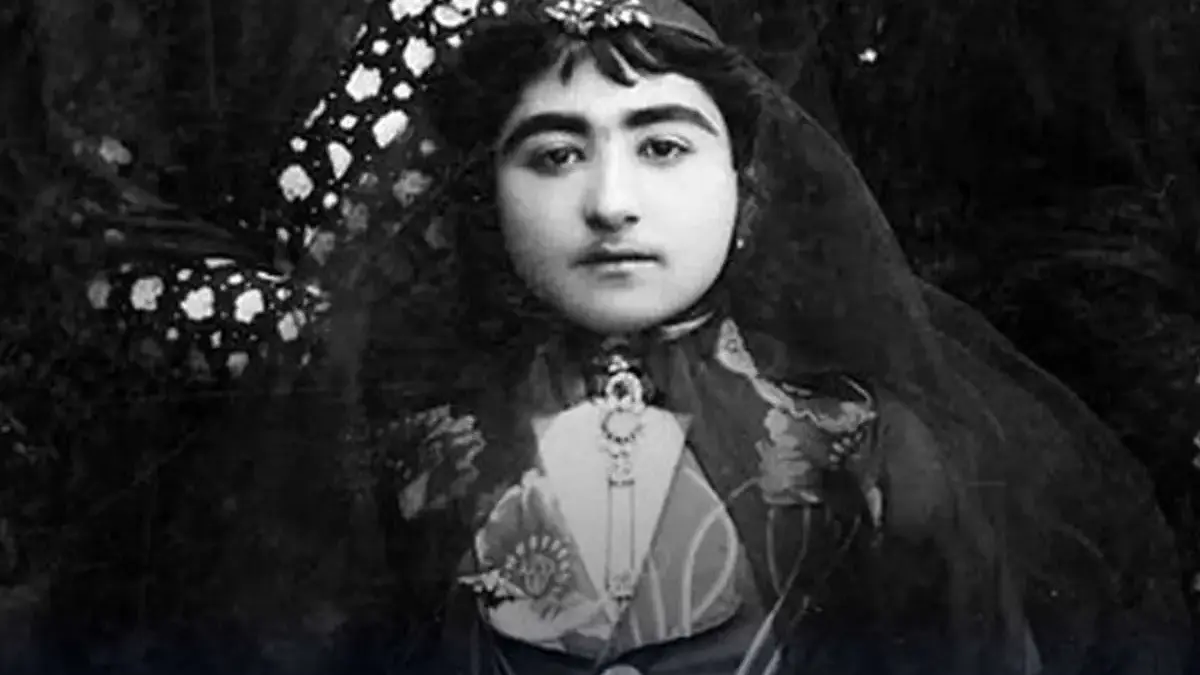 عکس| سفر در زمان؛ مراسم رونمایی از جهیزیۀ «اخترالدوله، دختر ناصرالدین شاه»؛ 130 سال قبل