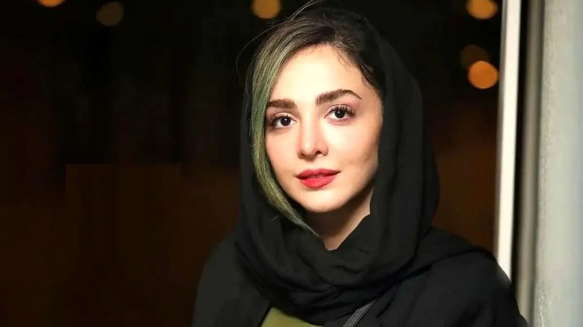 سفر در زمان؛ زیبایی منحصر به فرد المیرا دهقانی/ «یاسمن وحدت» سریال لحظه گرگ و میش در پشت صحنه یک تئاتر؛ سال 1403
