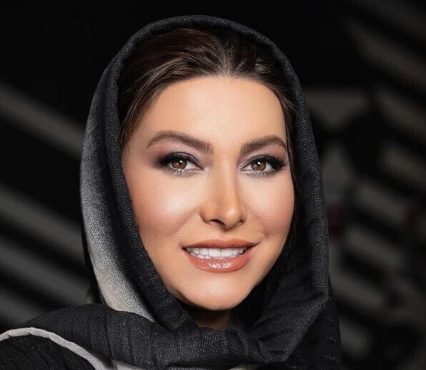 حمله تند فریبا نادری به صدف طاهریان: اگر نخواهند به تو پیشنهاد بی‌شرمانه بدهند پس باید به کی بدهند؟ - تصویر شاخص
