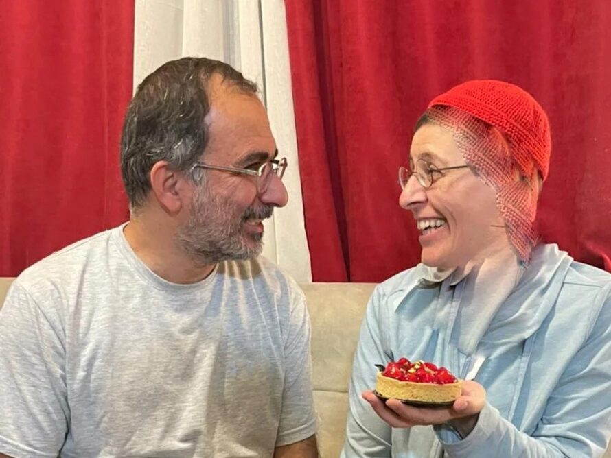 نگاهی به چیدمان شیک و لاکچری منزل سوسن پرور و یار 13 ساله‌اش / شیک اما ساده - تصویر شاخص
