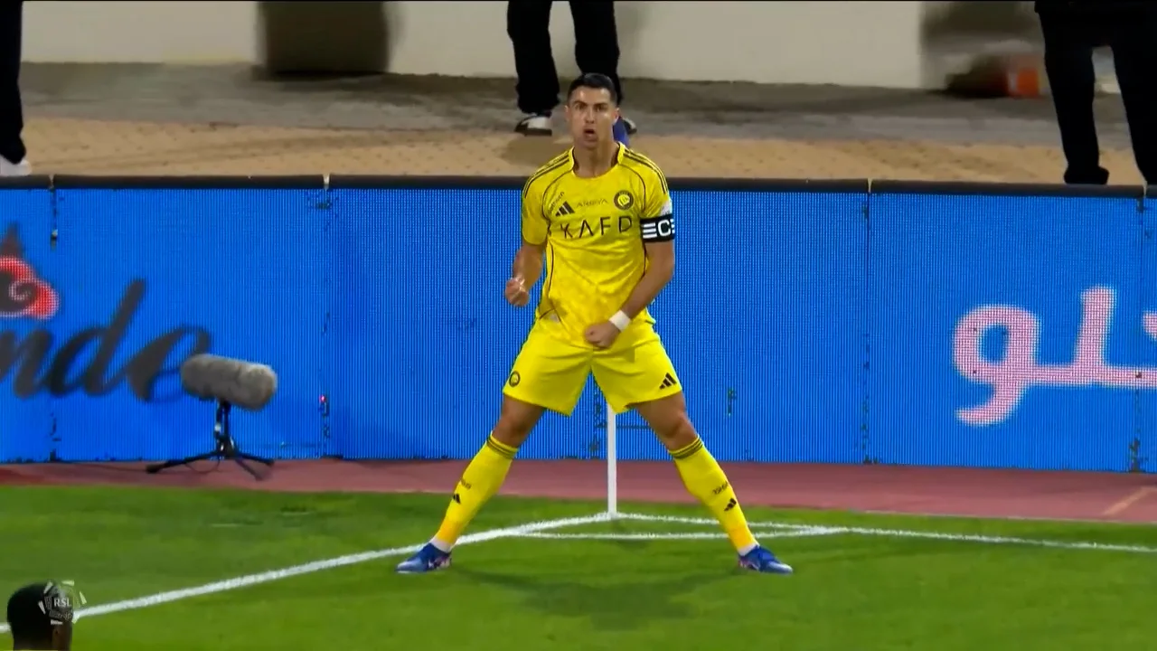 گل اول النصر به الاخدود (کریستیانو رونالدو) - تصویر شاخص