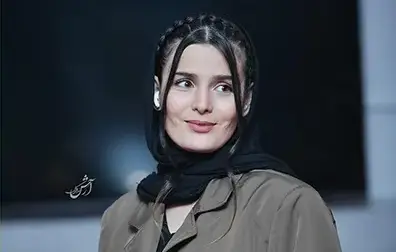 سوگواری غزاله اکرمی کنار ثریا قاسمی در سوجان + عکس - تصویر شاخص