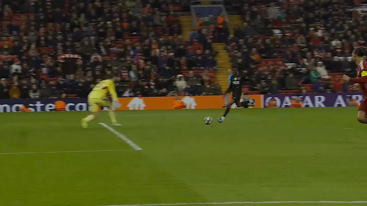 گل دوم پاری سن ژرمن به لیورپول (دبل دمبله) - تصویر شاخص