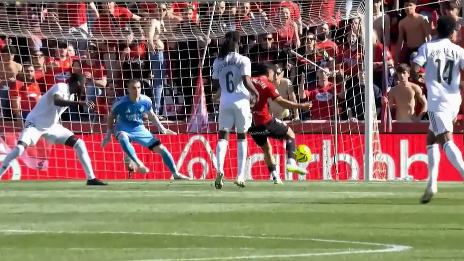 گل اول مایورکا به رئال مادرید (مانو مورلانس) - تصویر شاخص