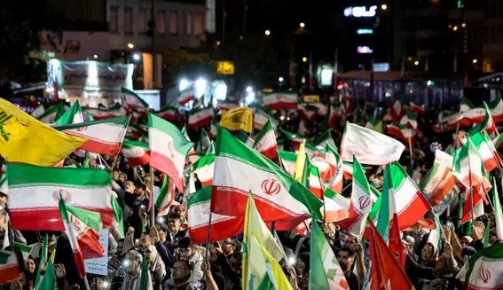 عکس| شرکت‌کننده عشق ابدی در تجمعات تهران غوغا به پا کرد! - تصویر شاخص